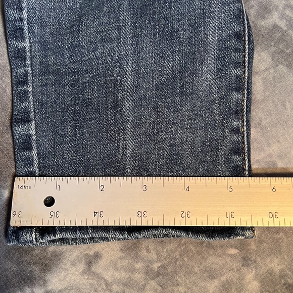 Levi’s 711 Skinny Distressed Jeans, Women's sz. 32 - Picture 15 of 16